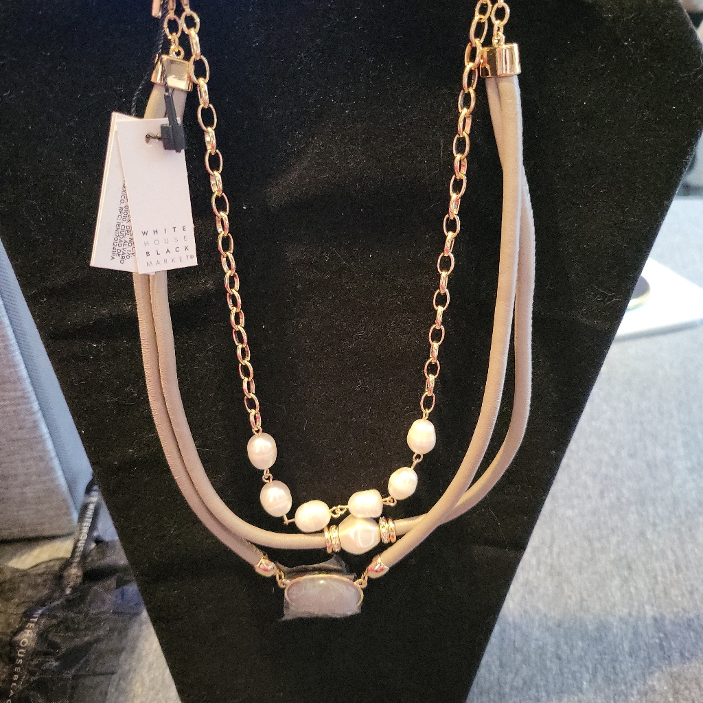White House Black Market Necklace 38$